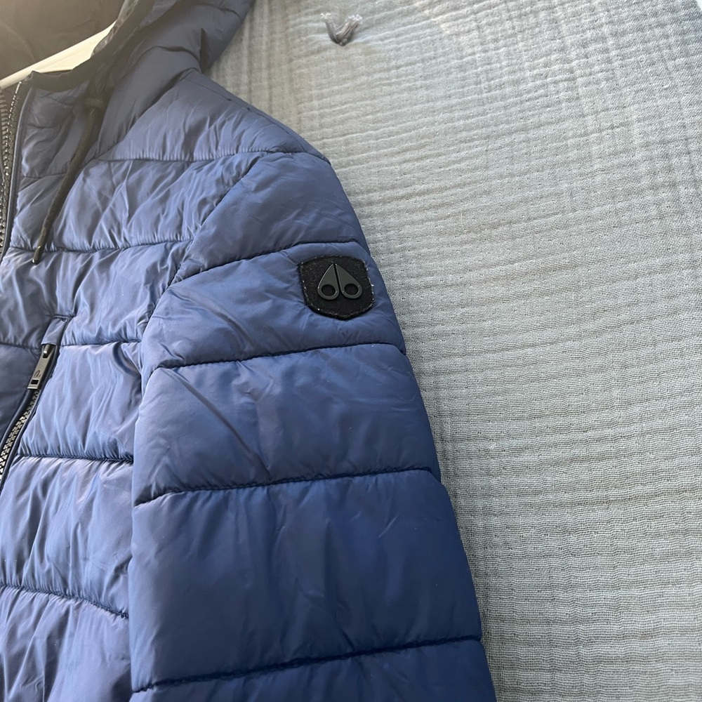 Moose Knuckles Navy Puffer Jacket - Picture 3 of 10